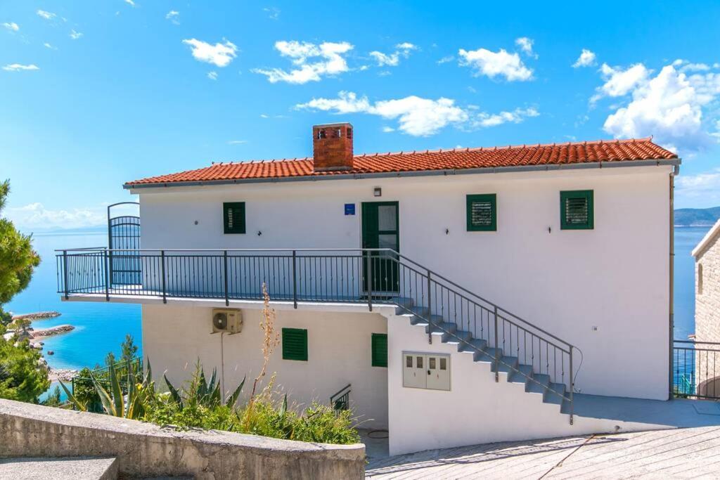 Apartman Macan Brela Buitenkant foto