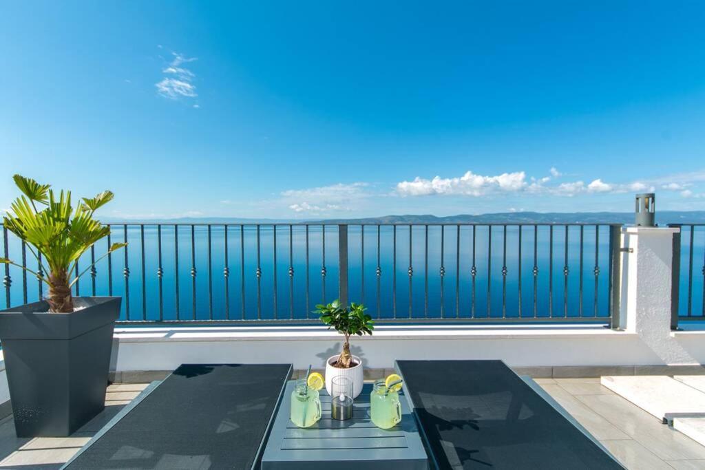 Apartman Macan Brela Buitenkant foto