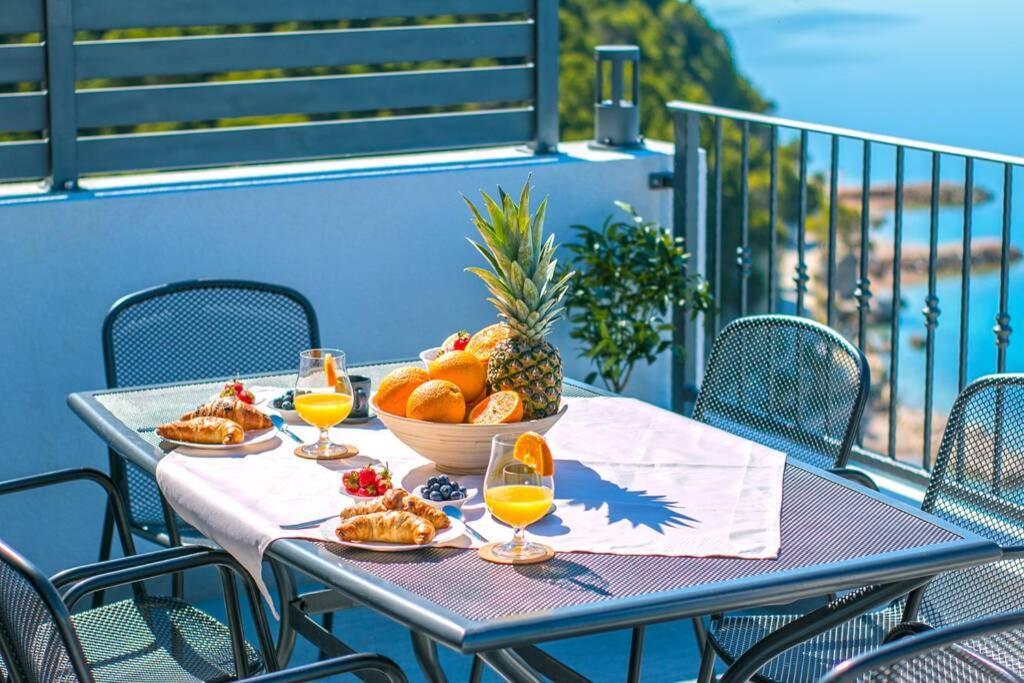 Apartman Macan Brela Buitenkant foto